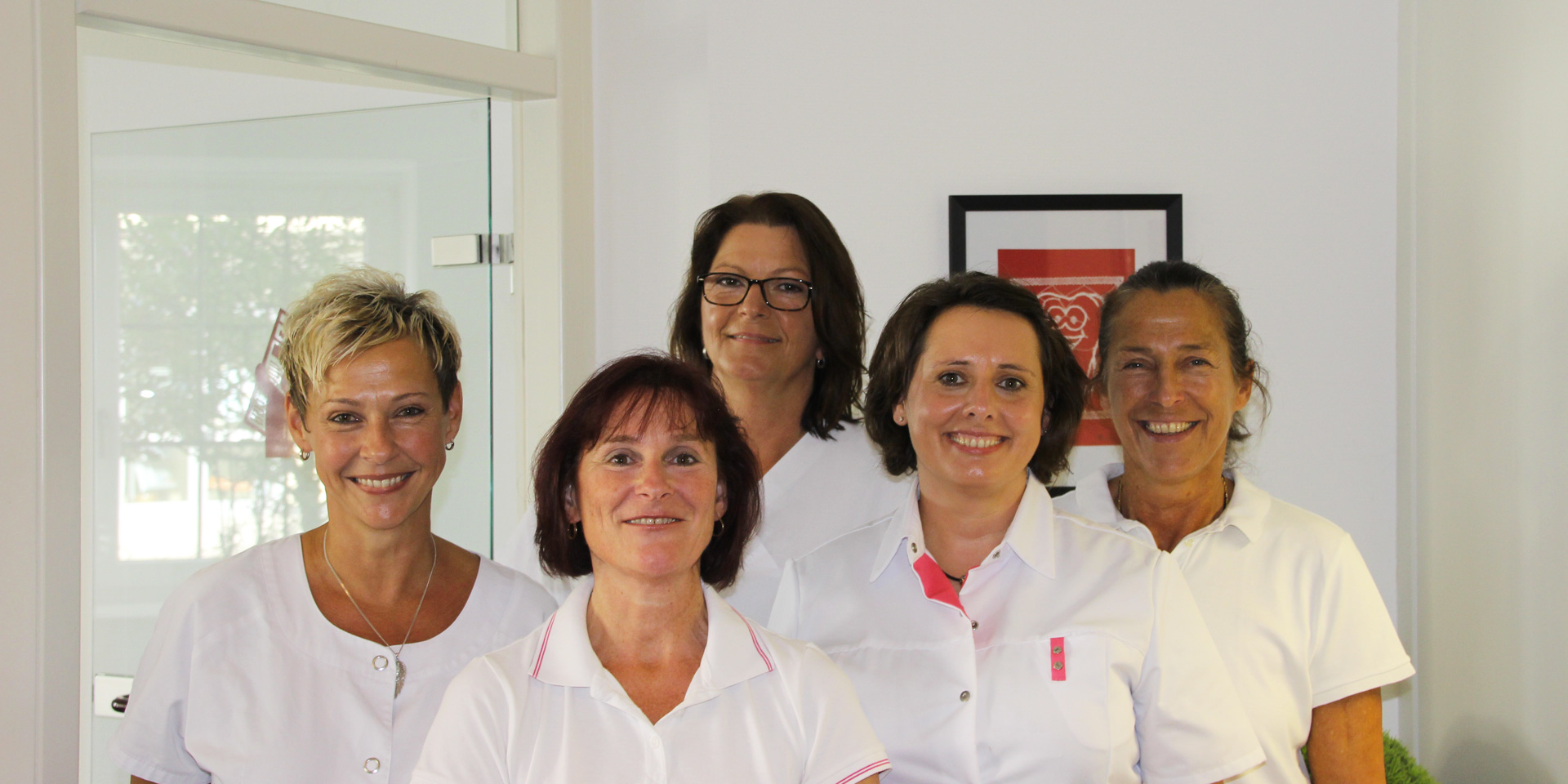 Das Zahnarztteam Ulrike Gruber in Bad Pyrmont freut sich auf Ihren Besuch